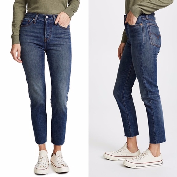 LEVI’S Wedgie Icon Fit Jeans in Classic Tint - Picture 7 of 11